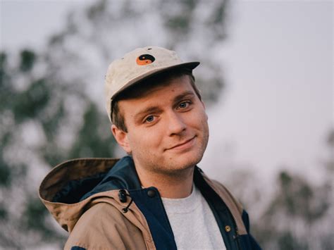 What Type of Music Does Mac DeMarco Make? A Deep Dive into His Artistic Journey